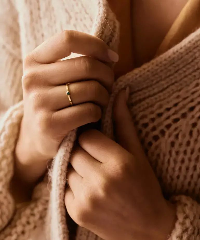 Bezel Tiny Ring