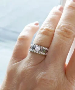 Brilliance Curved Ring