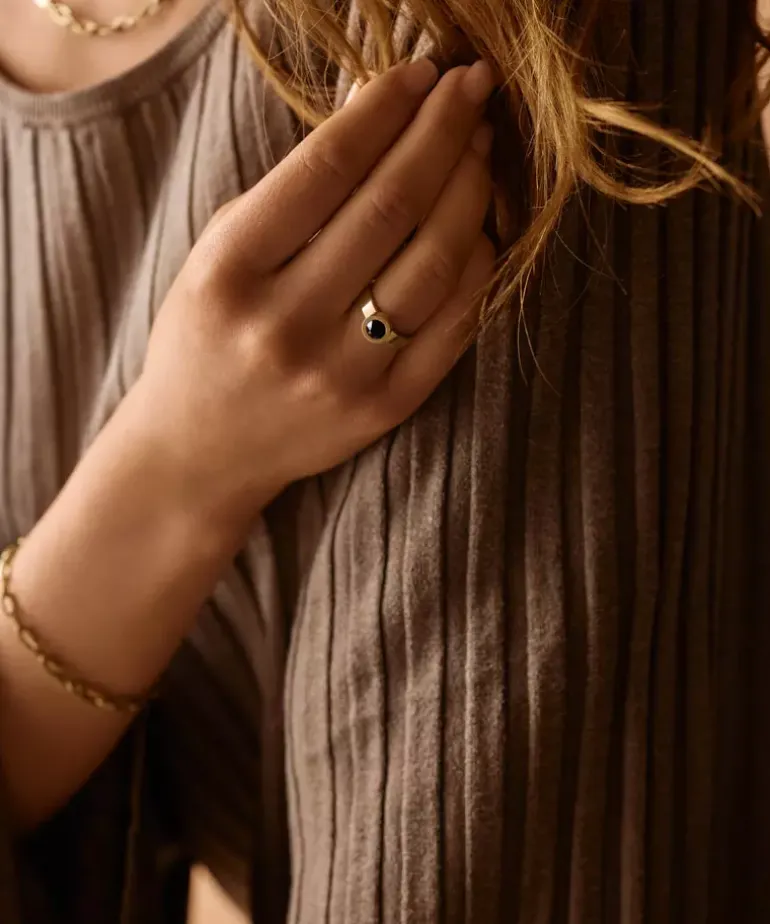 Grand Bezel Ring